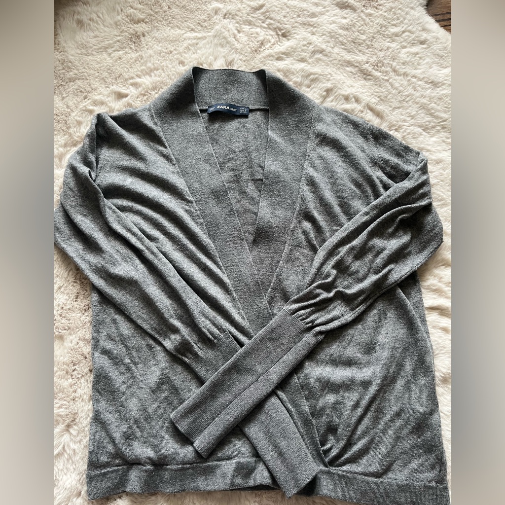 Zara. Grey Knit Wrap Sweater. Women’s Small.